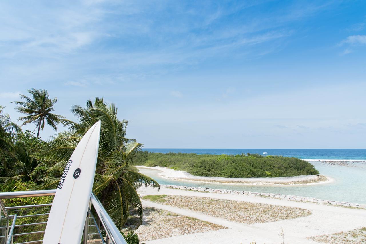 Reef Edge Thulusdhoo, Maldives Ξενοδοχείο Εξωτερικό φωτογραφία